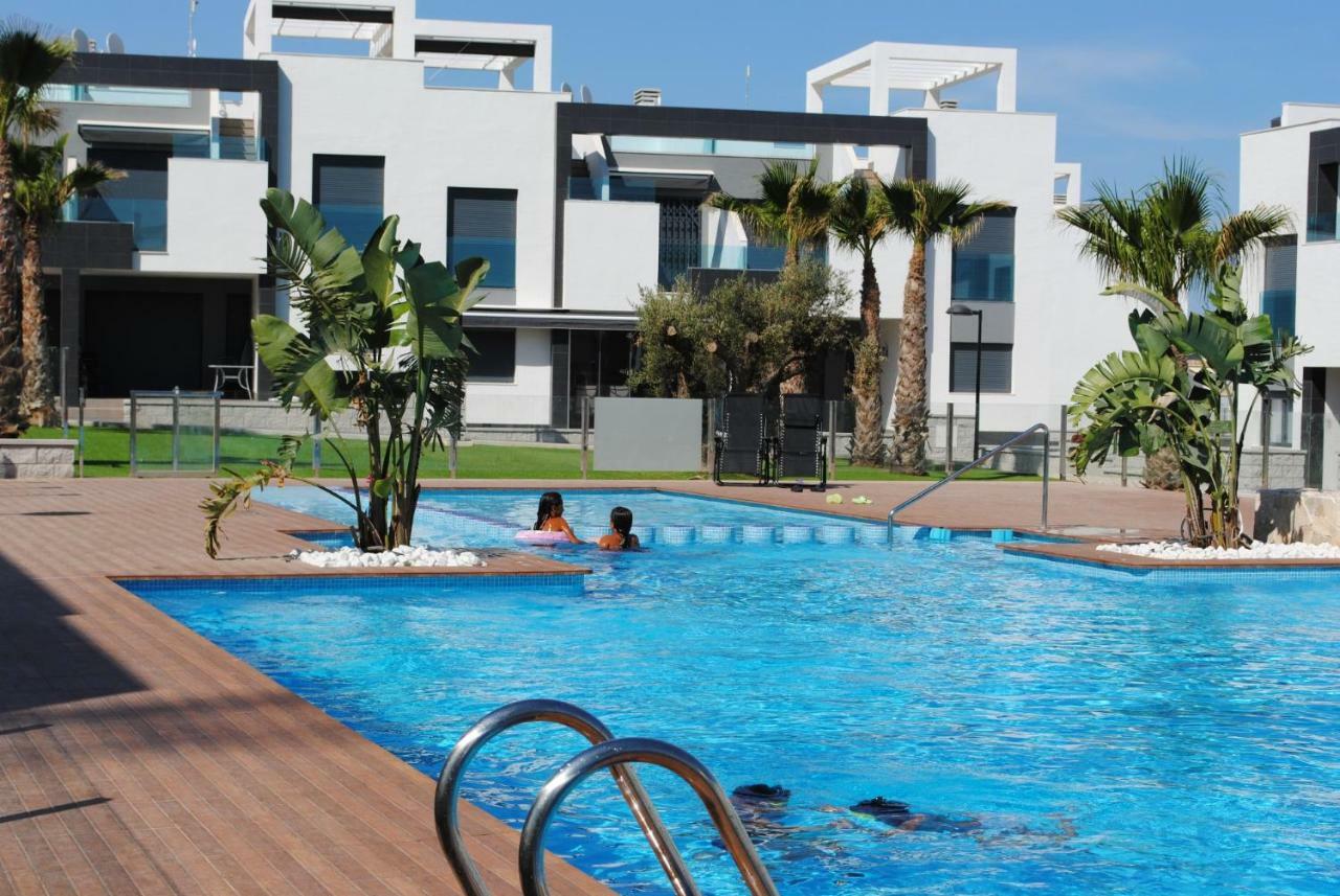 Oasis Beach 7 Torrevieja Apartment Exterior photo